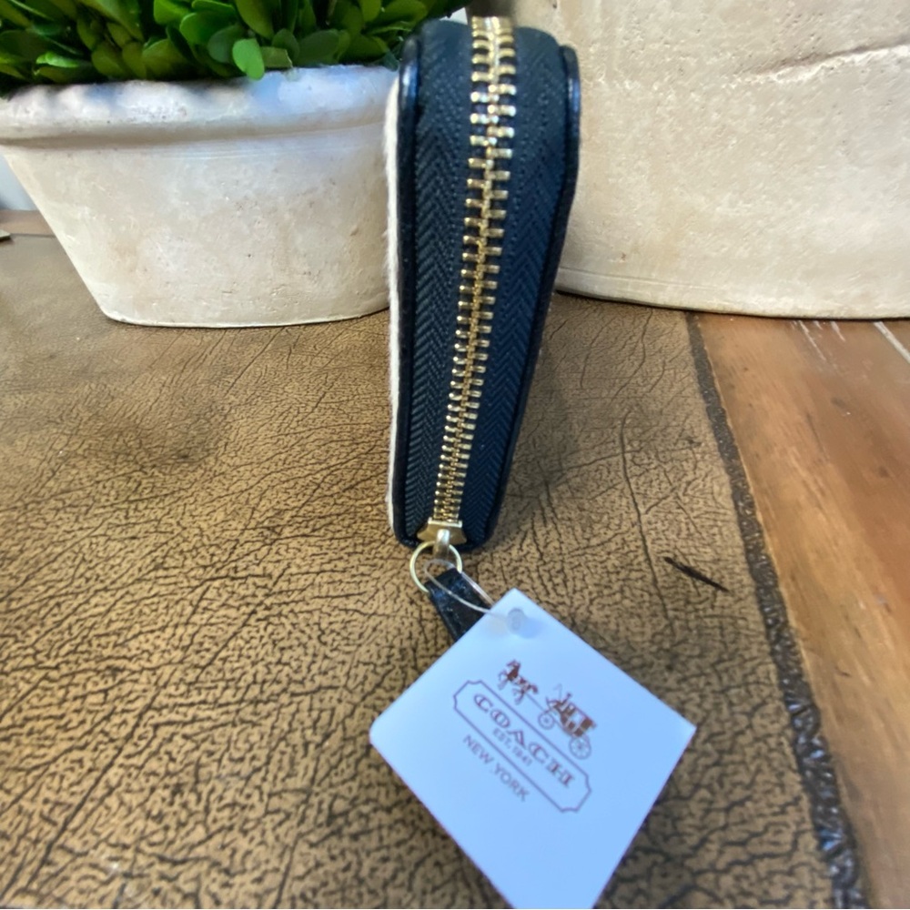 Coach RARE Legacy Calfhair Ocelet Wallet - Picture 10 of 15